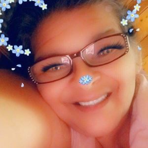 Meet your Posher, Claudia